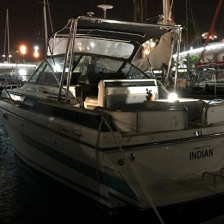 Yacht Experience Barcelona Hotel Sant Adria de Besos Bagian luar foto