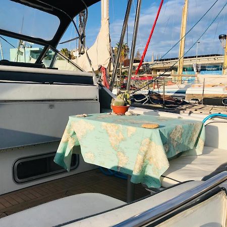 Yacht Experience Barcelona Hotel Sant Adria de Besos Bagian luar foto
