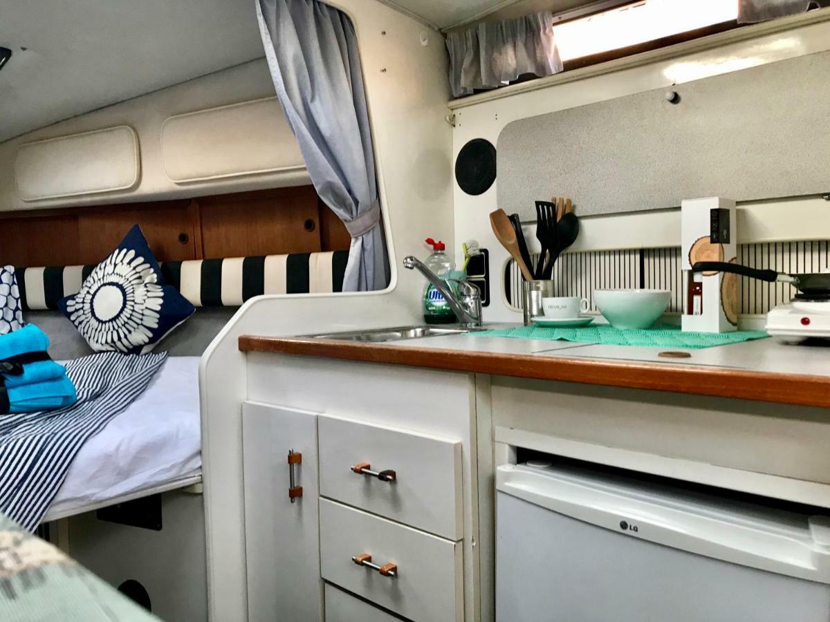 Yacht Experience Barcelona Hotel Sant Adria de Besos Bagian luar foto